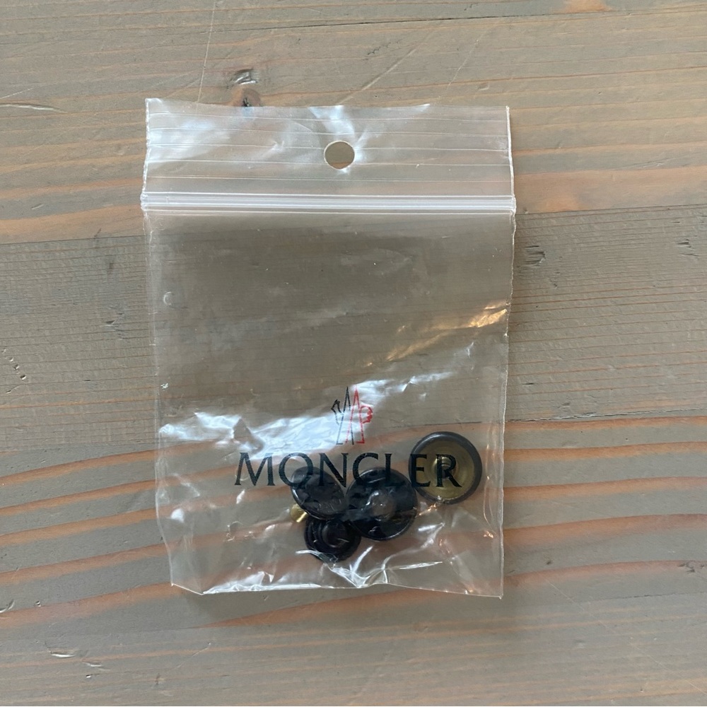 NWT Moncler Betula Puffer Jacket Coat Navy Blue Size 1 Small Hanger Garment Bag - Picture 10 of 15